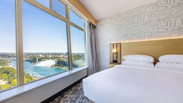 Quarto solteiro (American Fallsview Room) | Escrivaninha, espaço de trabalho para notebook, Wi-Fi de cortesia