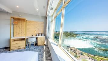 Phòng đơn (Canadian Fallsview Room) | Bàn, khu vực làm việc phù hợp cho laptop