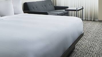 Sengetøy av topp kvalitet, dundyner og senger med overmadrass