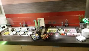 Desayuno buffet todos los días (con cargo)