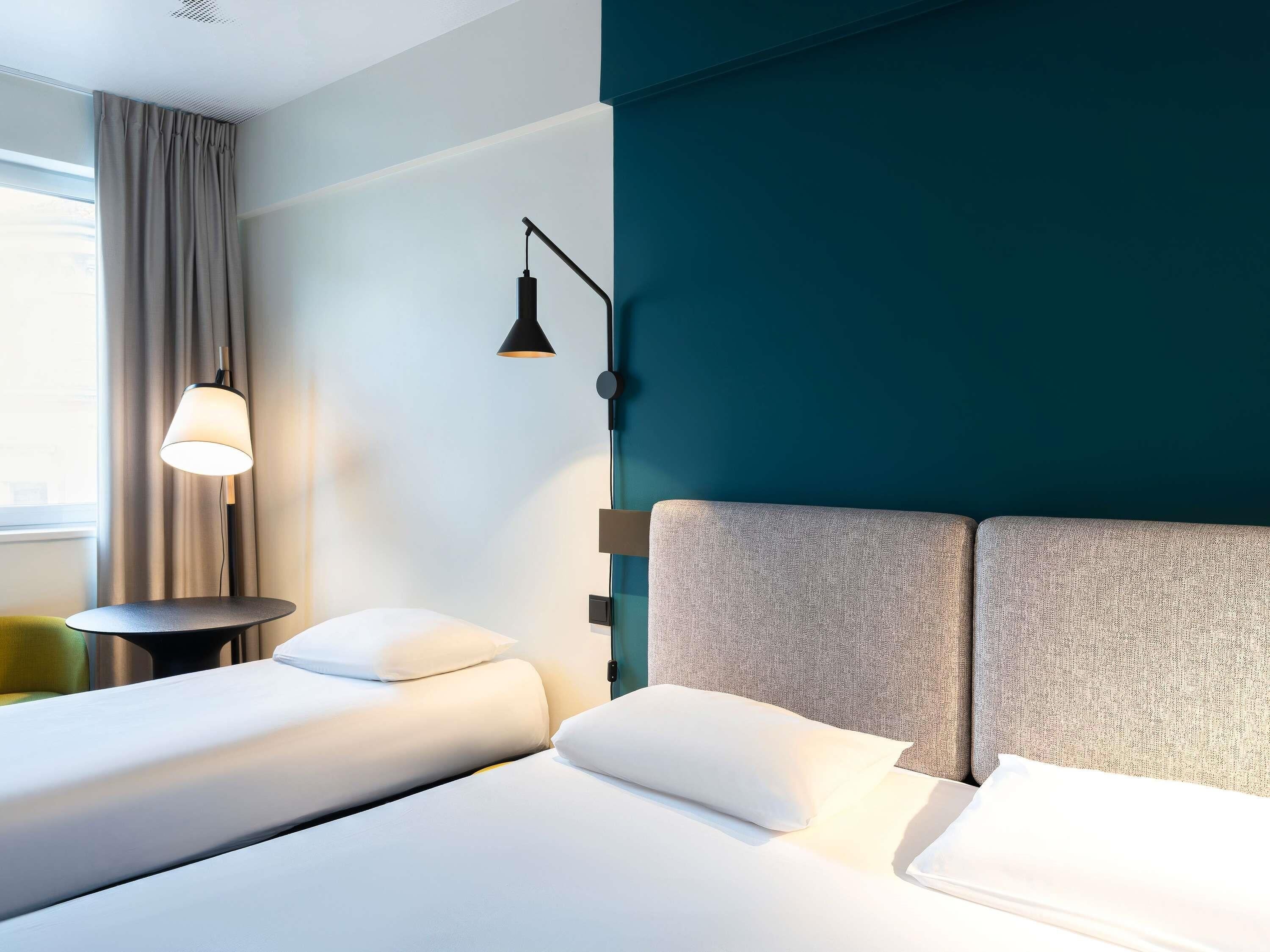 In-room safe, desk, soundproofing, iron/ironing board