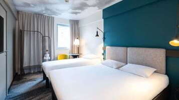 In-room safe, desk, soundproofing, iron/ironing board