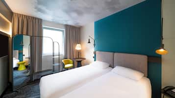 Safe på rommet, skrivebord, lydisolert og strykejern/-brett