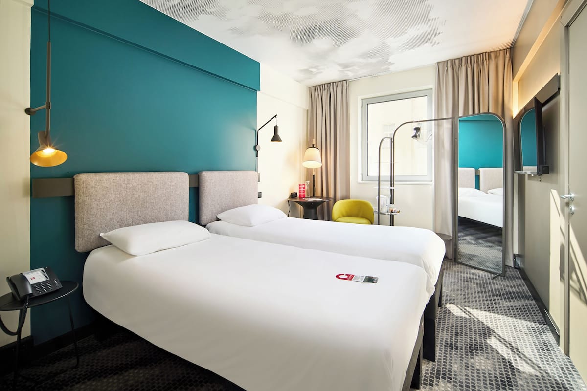 Superior Room, 2 Twin Beds | In-room safe, desk, soundproofing, iron/ironing board