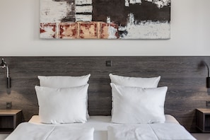 Desk, bed sheets