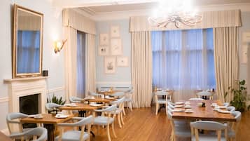 Free daily full breakfast