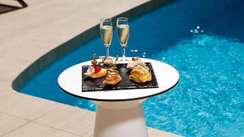 Seasonal outdoor pool