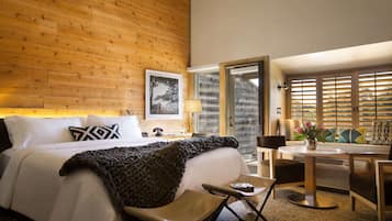 Premium bedding, minibar, in-room safe, desk