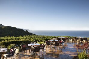 Breakfast, lunch, dinner served; Regional cuisine, sea views  - Alila Ventana Big Sur - Inclusive Resort (Big Sur)