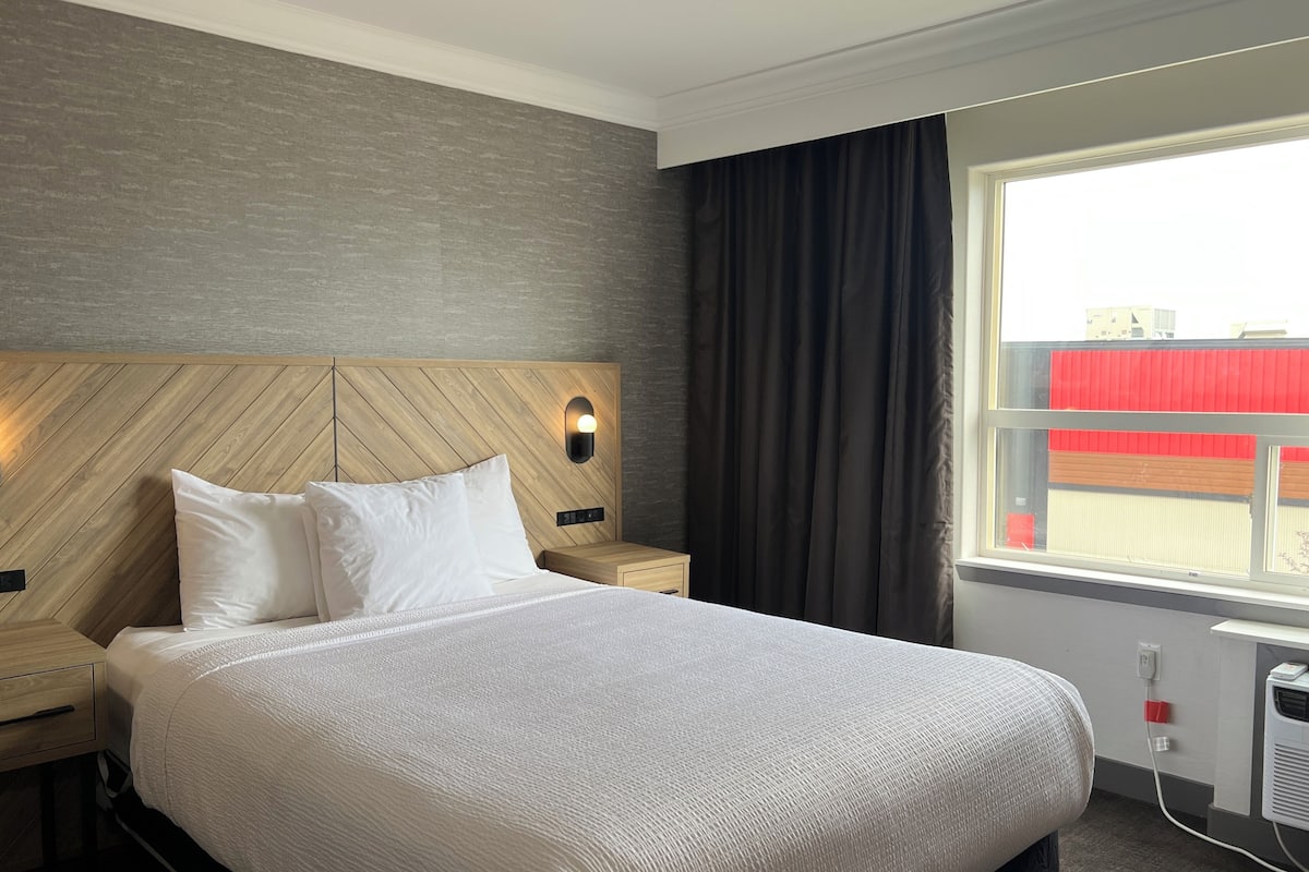 1 bedroom, in-room safe, desk, laptop workspace