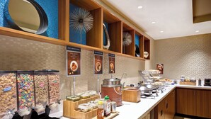 A breakfast buffet with cereal, yogurt, and hot cereals. - SpringHill Suites by Marriott Baltimore BWI Airport (Linthicum Heights)