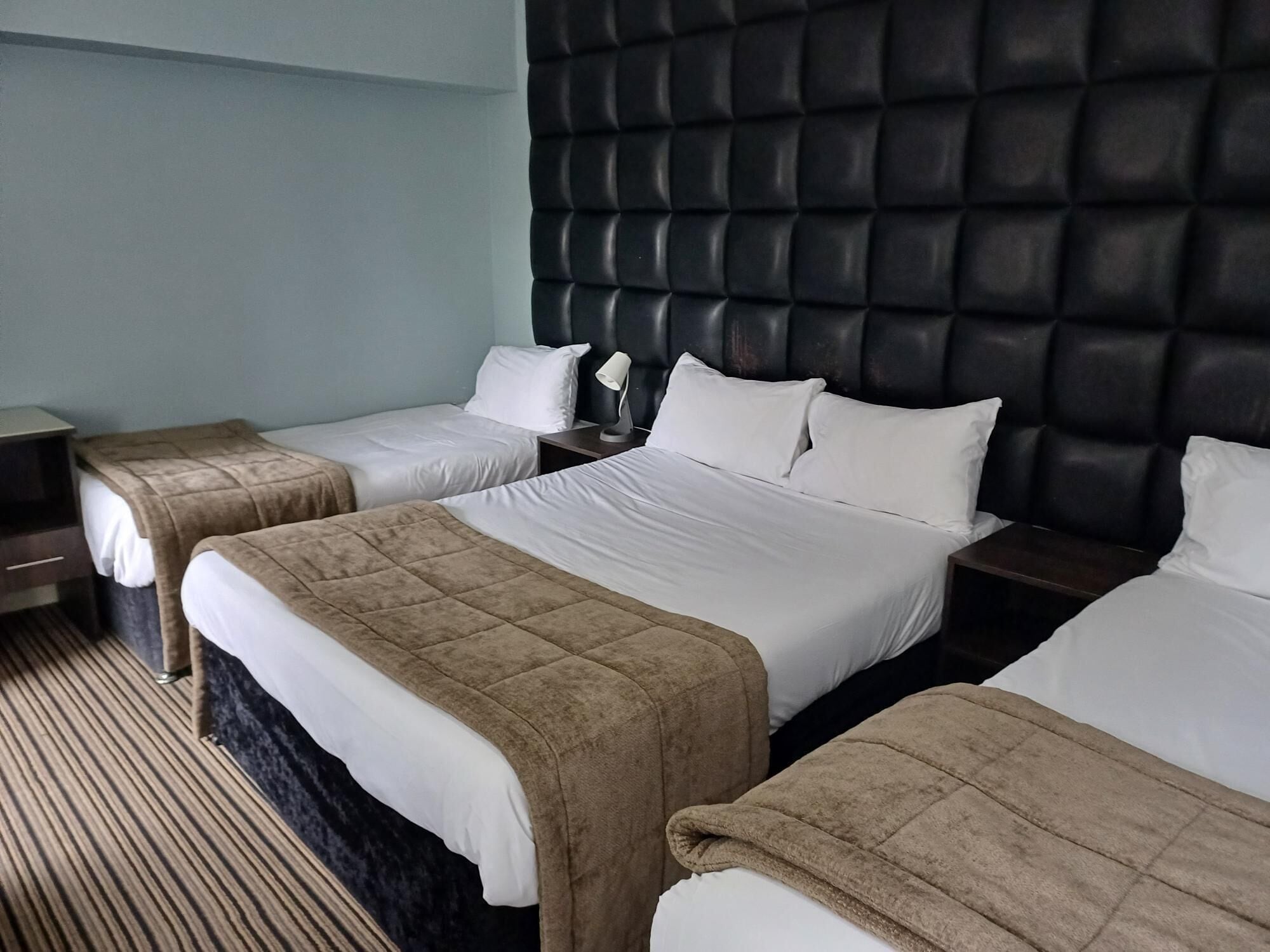 Foto - Kings Park Hotel