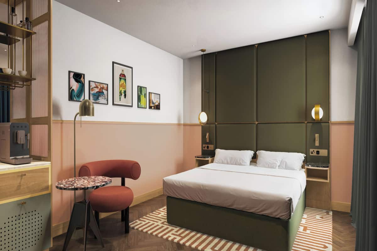 Free minibar, in-room safe, laptop workspace, iron/ironing board