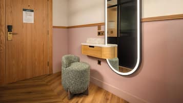 Free minibar, in-room safe, laptop workspace, iron/ironing board