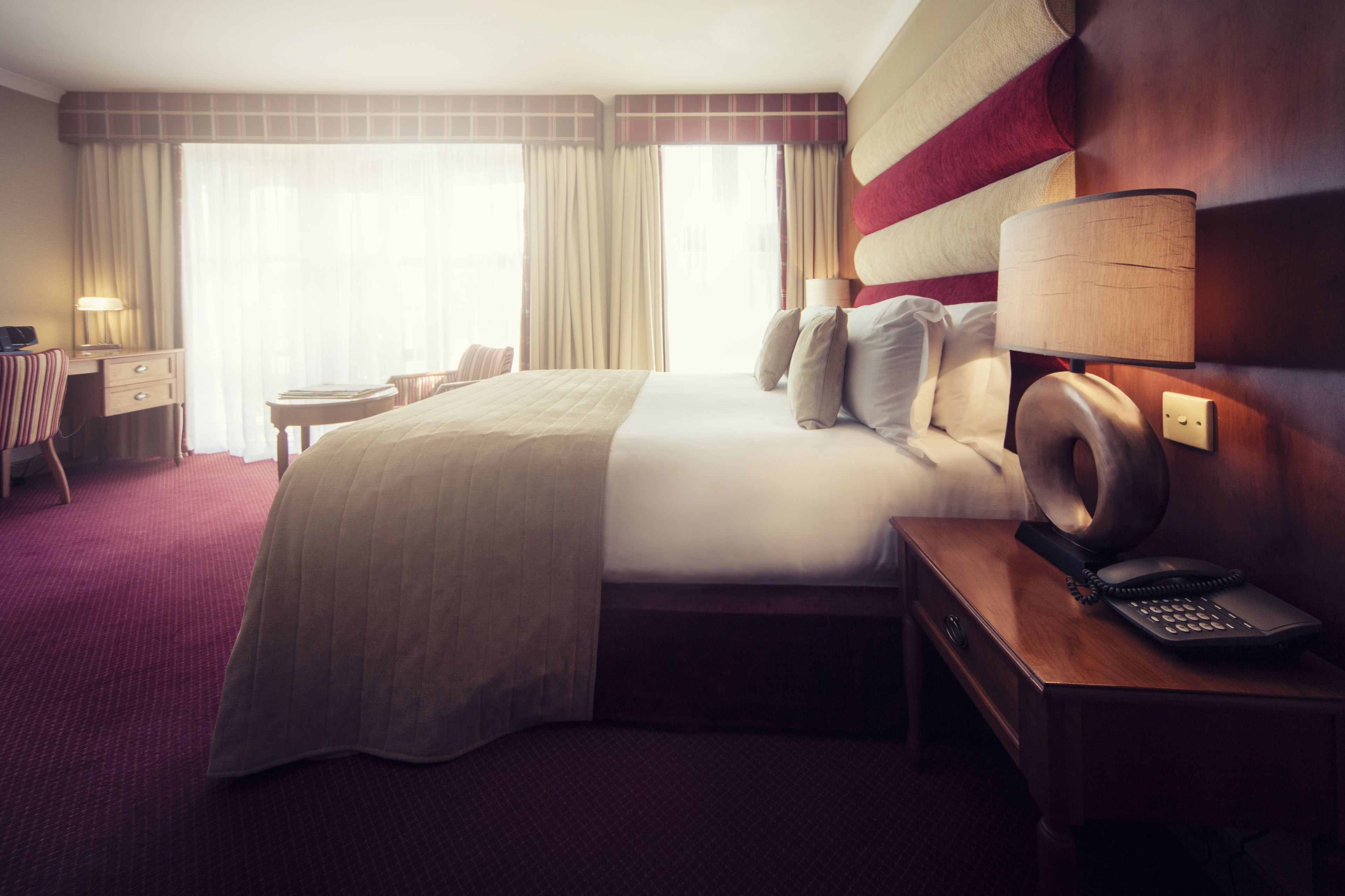 club room with executive lounge access | street view