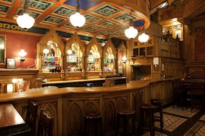 Bar (in der Unterkunft)