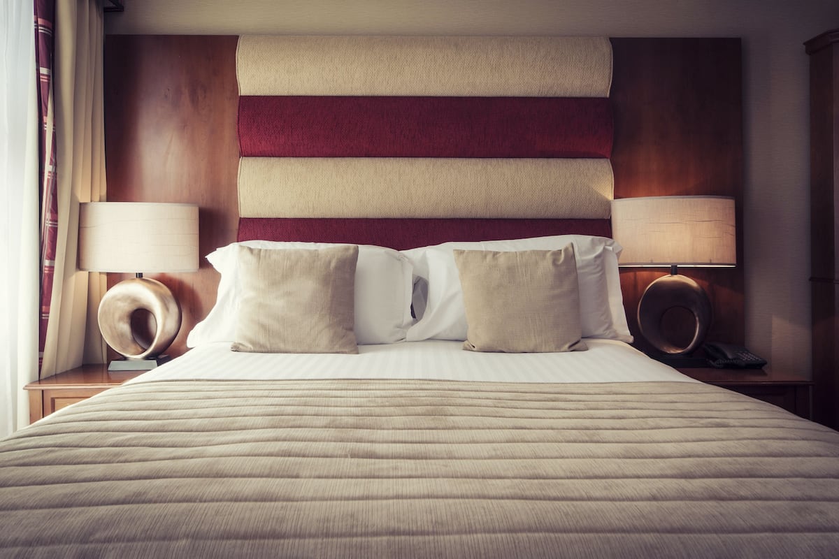 club room with executive lounge access | 1 bedroom, free minibar, in-room safe, desk