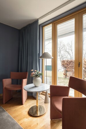 Superior Room | Premium bedding, minibar, individually decorated, individually furnished