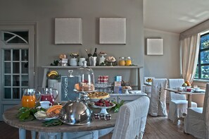 Daily continental breakfast for a fee - FH55 Hotel Villa Fiesole (Fiesole)