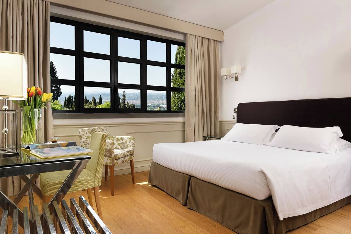 Down comforters, minibar, in-room safe, desk