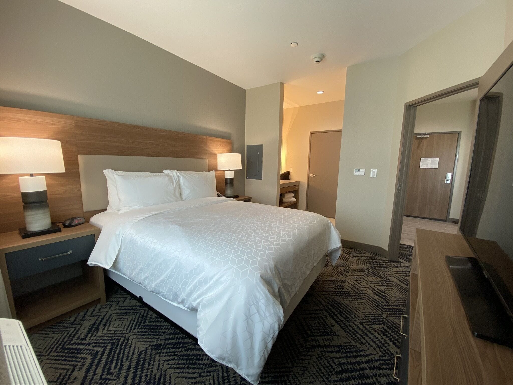 blackout curtains, free wifi