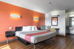 Free WiFi, bed sheets