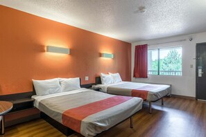 Room - Super 8 by Wyndham Kannapolis (Kannapolis)