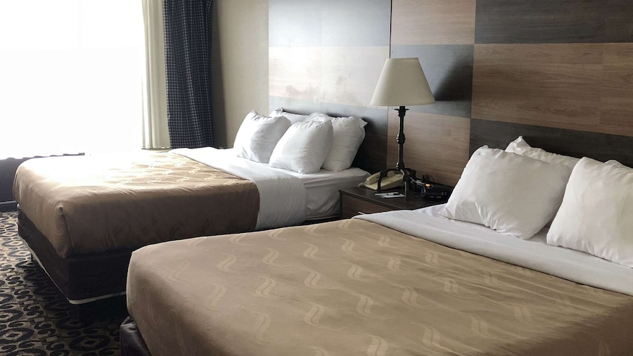 Quality Inn & Suites Boone - University Area