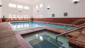 Indendørs pool