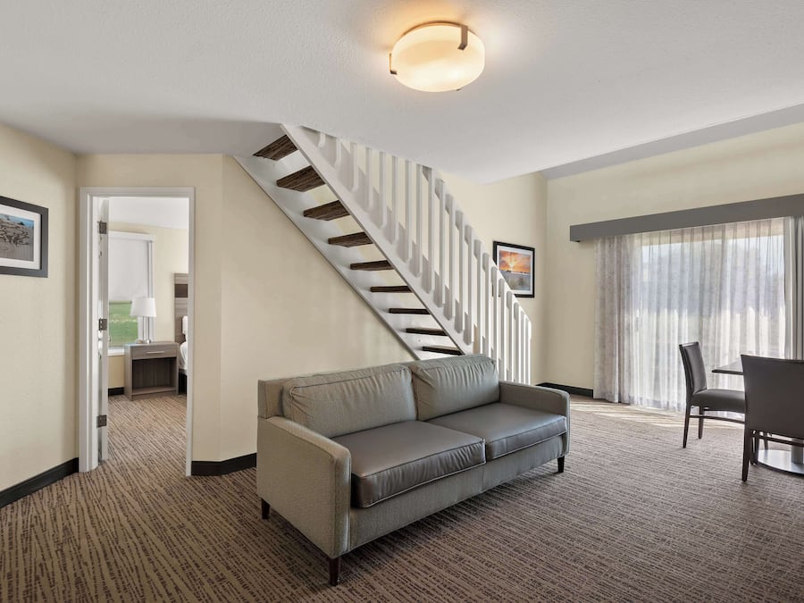 Standard House, 1 Twin Bed, Non Smoking, Kitchen (Living Room;No Pets, Full Kitchen) | In-room safe, individually decorated, individually furnished, desk