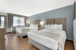 In-room safe, desk, laptop workspace, iron/ironing board