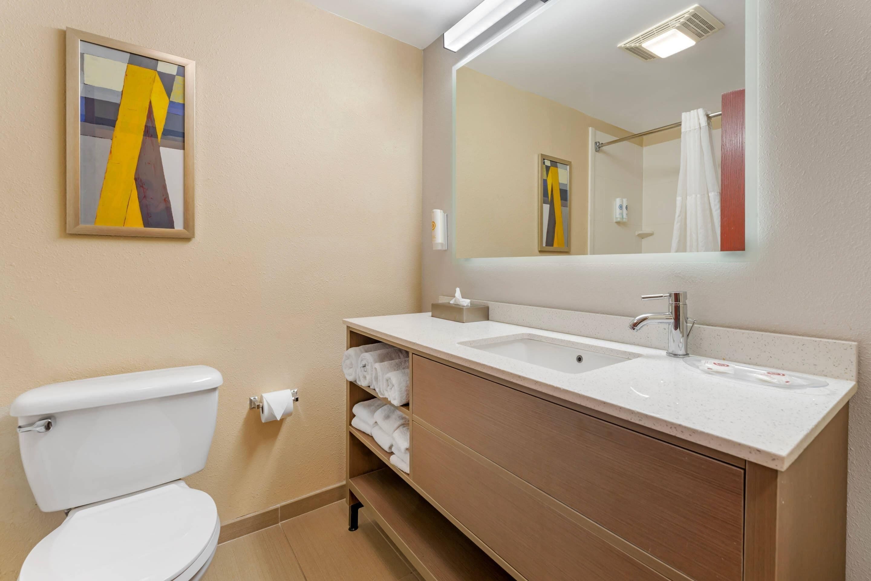 Photo - Comfort Suites Pittsburgh Airport