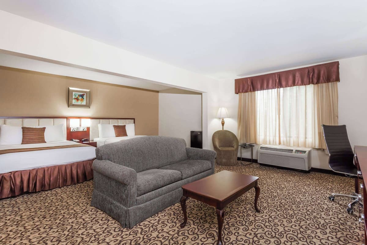 Studio Suite, 2 Queen Beds, Non Smoking | Premium bedding, Select Comfort beds, in-room safe, desk