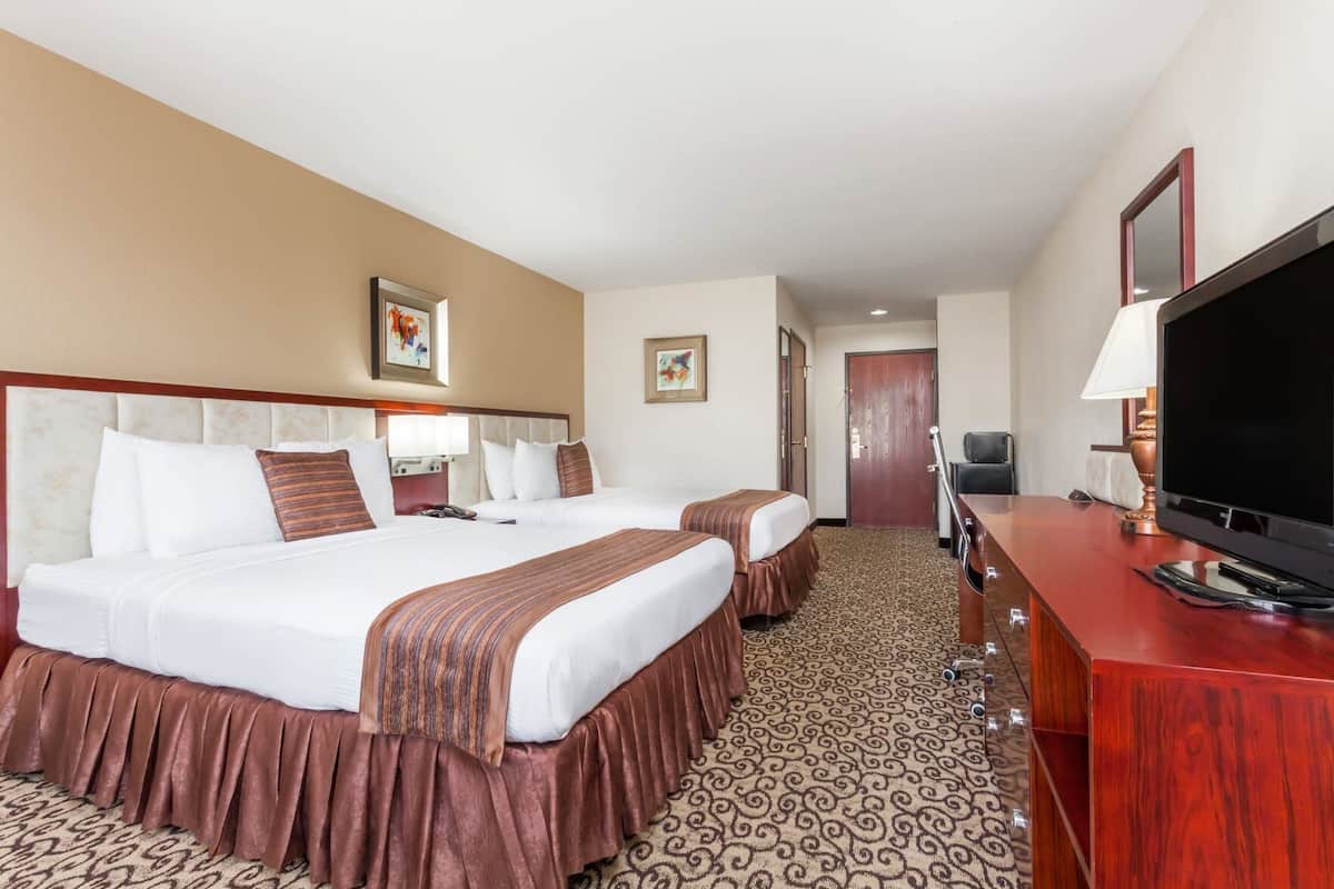 Premium bedding, Select Comfort beds, in-room safe, desk