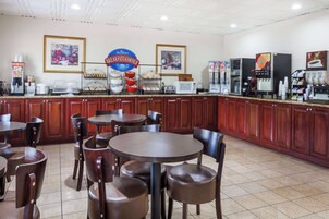 Colazione preparata su ordinazione inclusa, servita tutte le mattine 