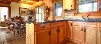 The Smokehouse Lodge and Cabins