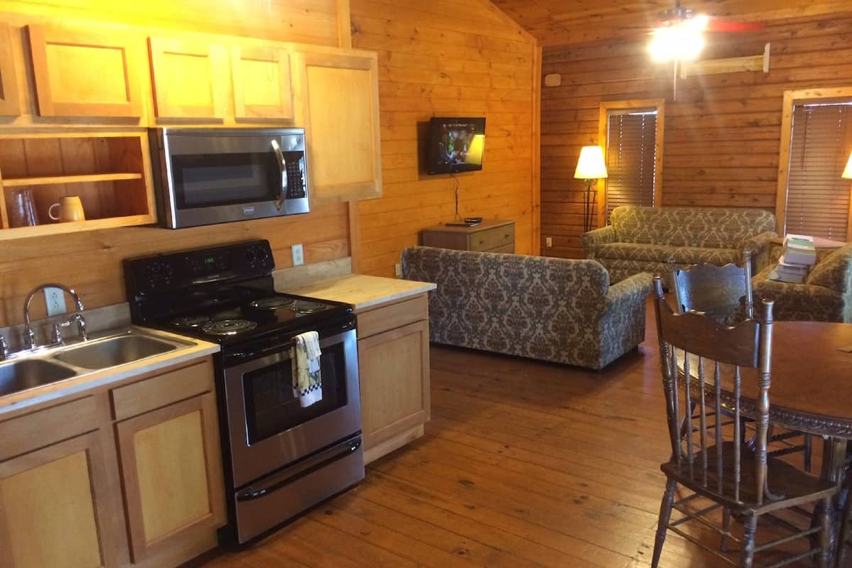 3 Bedroom Cabin | Private kitchen | Coffee/tea maker