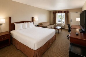 Room, 1 King Bed, Non Smoking | Individually furnished, desk, laptop workspace, blackout curtains - Americas Best Value Inn & Suites Sonora (Sonora)