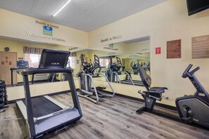 Fitness facility - SureStay Hotel By Best Western Mission (Mission)