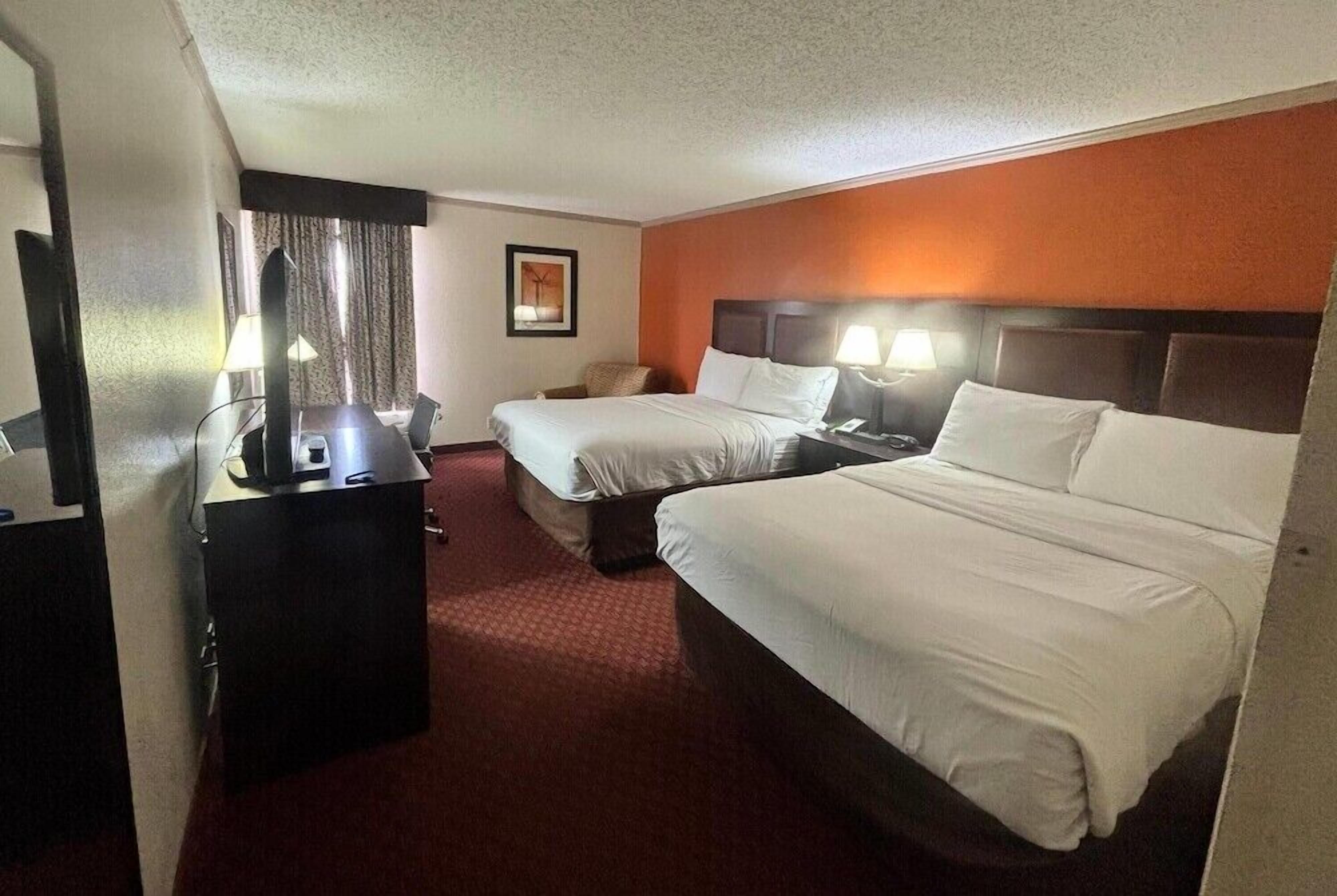 Skrivebord, skrivebord for bærbar PC og strykejern/-brett