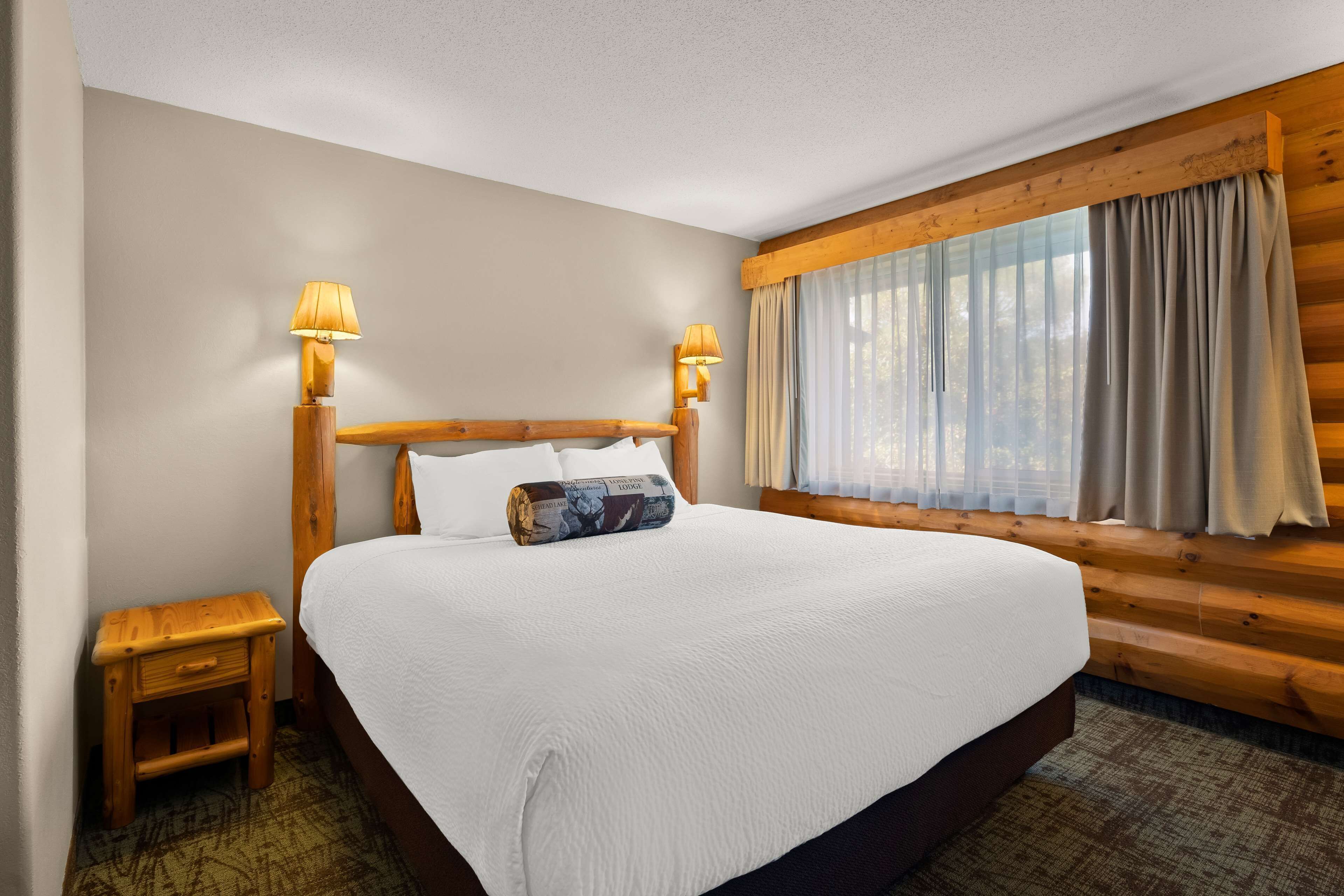 1 bedroom, in-room safe, iron/ironing board, rollaway beds