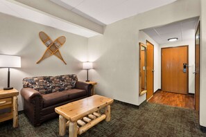 Standard Room, 1 King Bed, Accessible, Jetted Tub | 1 bedroom, in-room safe, iron/ironing board, rollaway beds