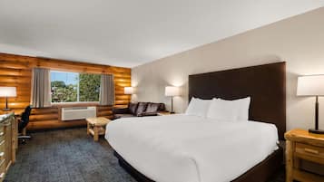 خزنة داخل الغرفة ومكواة/لوح كي وأسرّة قابلة للطي وواي فاي