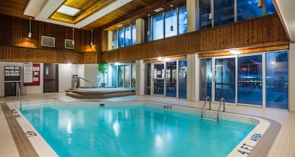 Ramada by Wyndham Jacksons Point