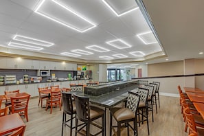 Free daily buffet breakfast