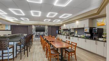 Free daily buffet breakfast