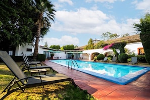 Piscine extérieure
