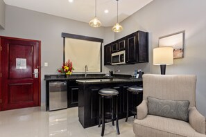 Junior Suite, 1 King Bed, Non Smoking, Jetted Tub (Living Room) | In-room safe, desk, laptop workspace, blackout curtains - Best Western Plus Belize Biltmore Plaza (Belize City)