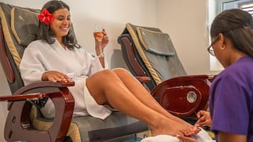 Tratamientos corporales, aromaterapia y masajes con piedras calientes