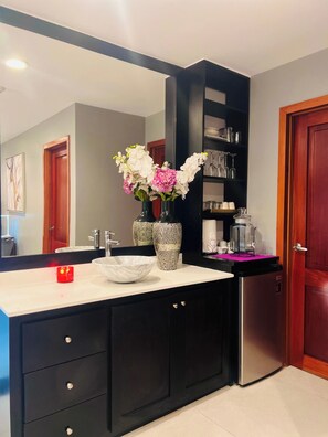 Body treatments, aromatherapy, hot stone massages, deep-tissue massages - Best Western Plus Belize Biltmore Plaza (Belize City)